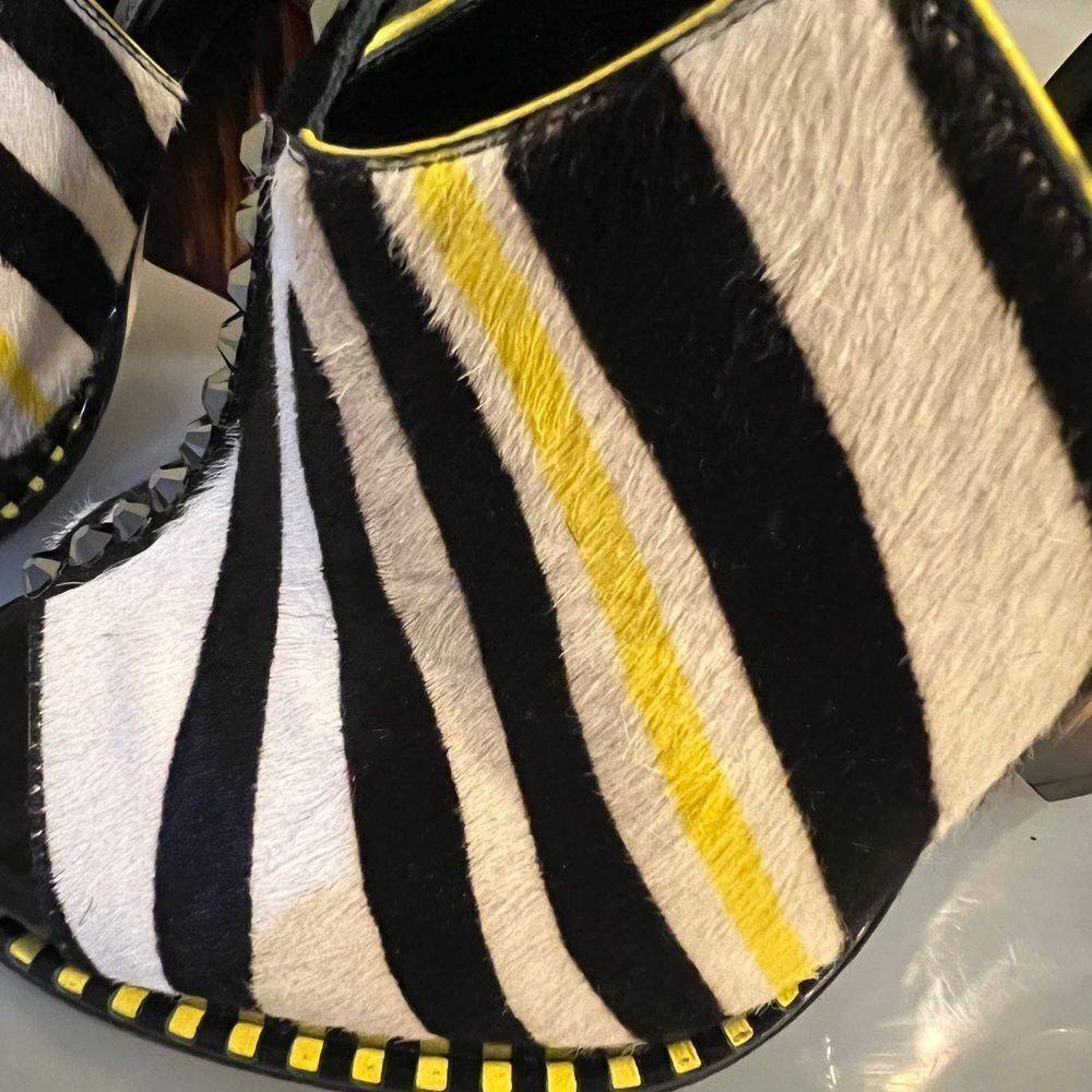 Jimmy Choo Sandals size us 6 - Picture 4 of 8